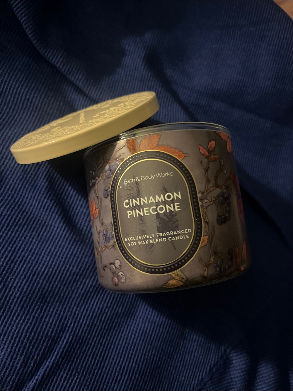 Cinnamon Pinecone Candle